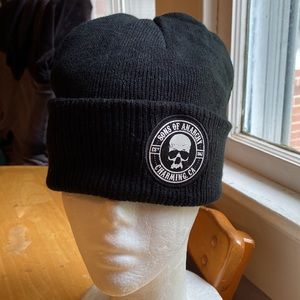 V! Black 2 sides hat Sons of Anarchy Beanie style in good condition